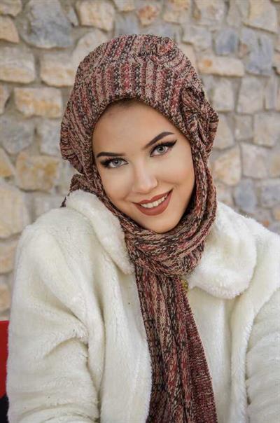 Kahve Desen Fiyonklu Tesettür Bere