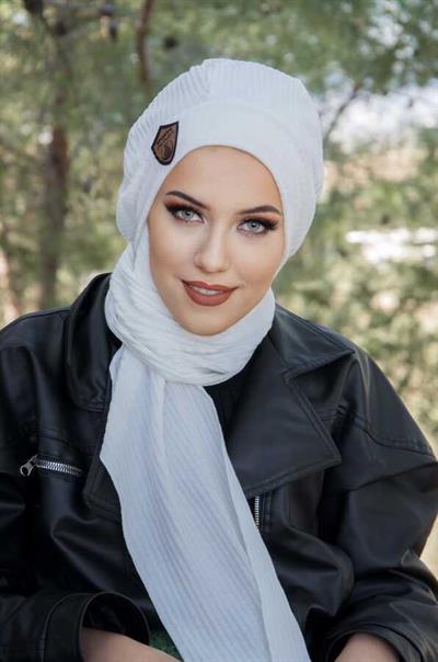 Kırık Beyaz Fitilli Armalı Tesettür Bere