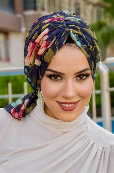 Lacivert Çiçek Desen Tokalı Bone