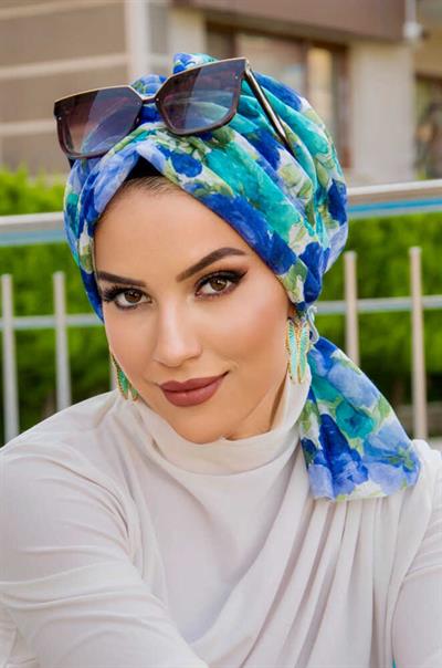 Lacivert Turkuaz Tonlu Çiçekli Tokalı Bone