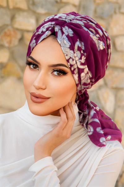 Mürdüm Gümüş Desen Yaldızlı Tokalı Bone