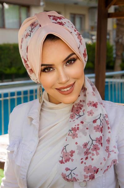 Pudra Çiçek Desen Fularlı Şapka Bone