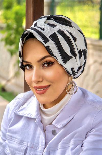 Siyah Beyaz Desenli Tesettür Şapka Bone