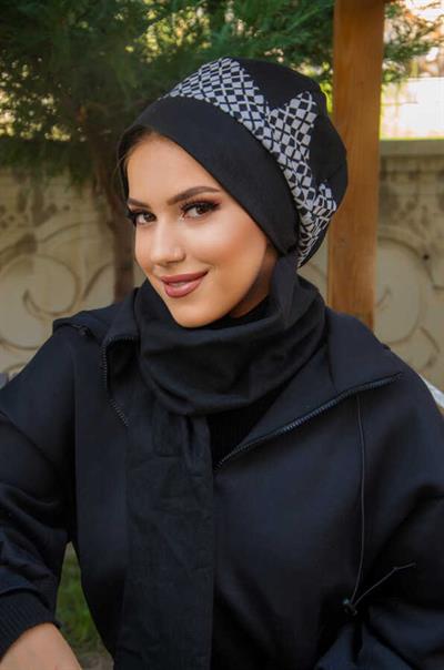 Siyah Beyaz Garnili Tesettür Bere