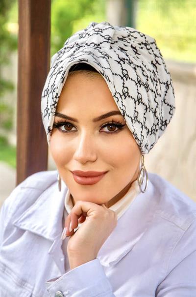 Siyah Beyaz Hat Desenli Tesettür Şapka Bone