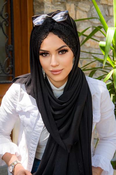 Siyah Dantelli Burgu Model Hazır Şal