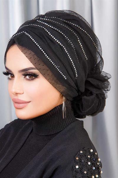 Siyah Taşlı Aksesuarlı Tokalı Bone