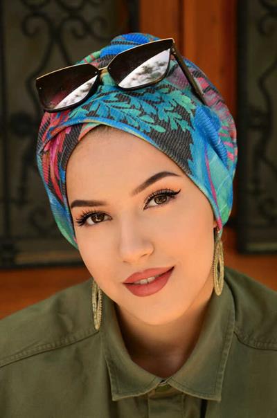 Yeşil Desenli Çapraz Bantlı Dolgulu Bone