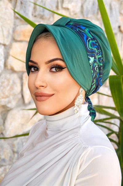 Zümrüt Renkli Bantlı Şapka Bone