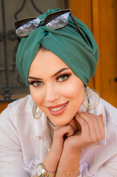 Zümrüt Yeşili Hazır Burgu Düğüm Bone