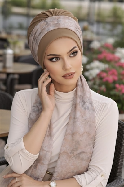 Bej Ebruli Desen Fularlı Bone