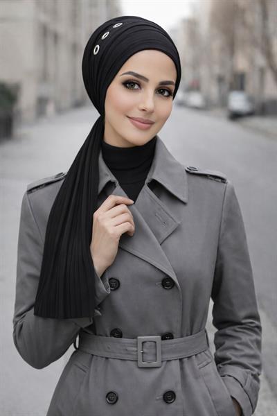 Siyah Piliseli Metal Detaylı Atkılı Bone