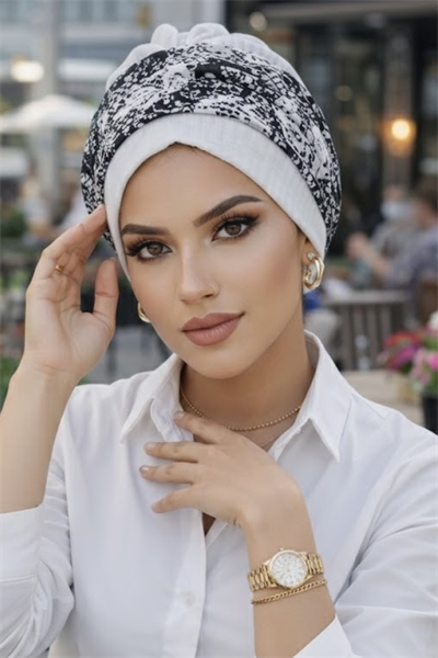 Beyaz Etnik Triko Bantlı Bone