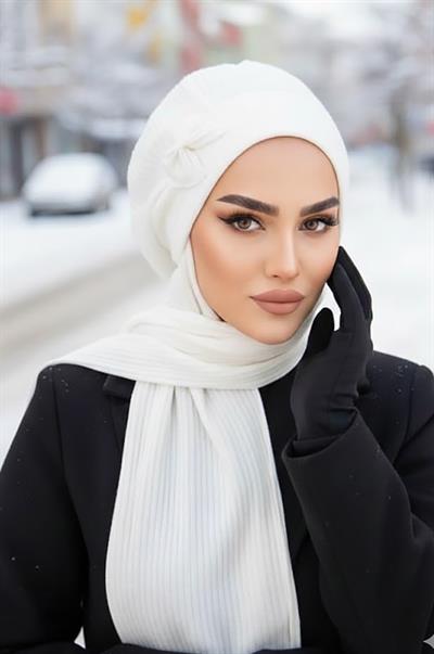 Beyaz Fitilli Fiyonklu Tesettür Bere