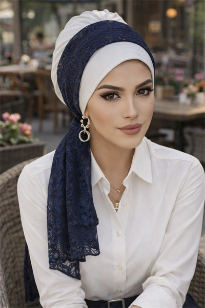 Beyaz Lacivert Desen Fularlı Bone