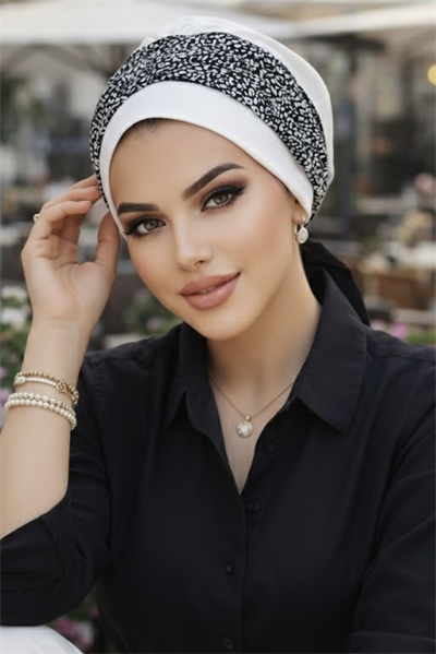 Beyaz Leopar Desen Bantlı Bone