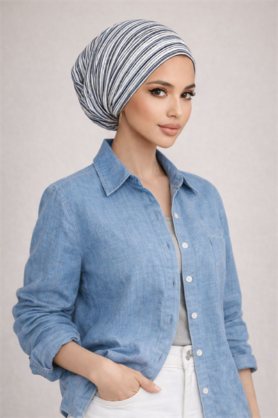 Beyaz Mavi Çizgili Büzgülü Salaş Bone