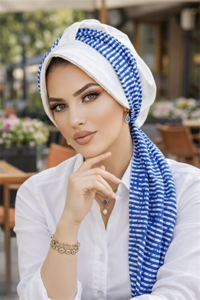 Beyaz Mavi Desen Fularlı Şapka Bone