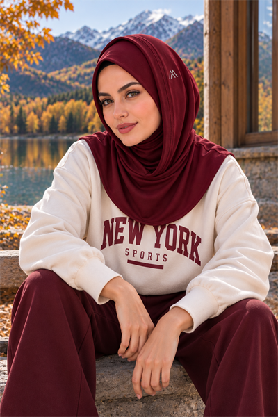 Bordo Kapüşonlu Pratik Bone Eşarp – Şık, Rahat ve Konforlu