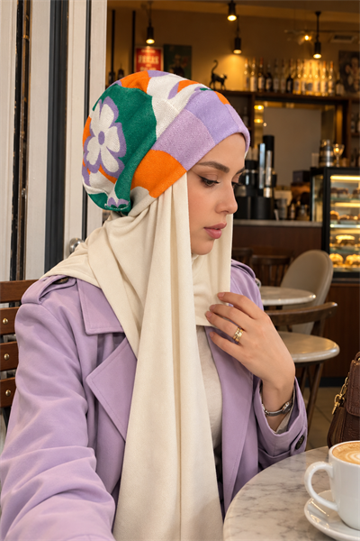 Lila Ekru Çiçek Desenli Şallı Salaş Bere – Spor Tesettür Bere