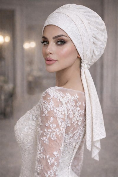 Beyaz Dantel Atkılı Bone