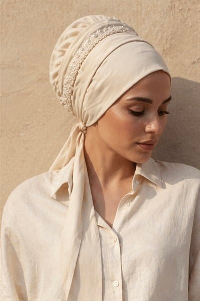 Ekru İnci Detaylı Abiye Atkılı Bone