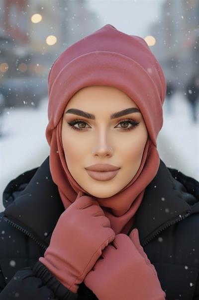 Gülkurusu Maskeli Bere