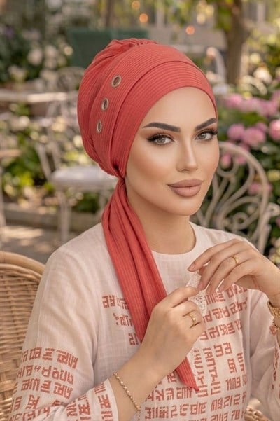 Gülkurusu Metal Detaylı Atkılı Bone