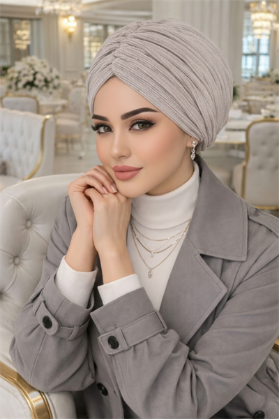 Gri Kendinden Desenli Büzgülü Salaş Bone