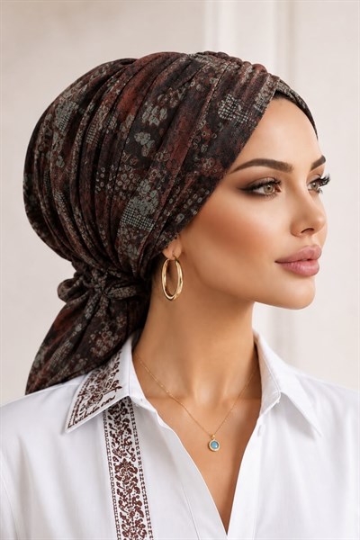 Kahve Yeşil Desenli Tokalı Bone