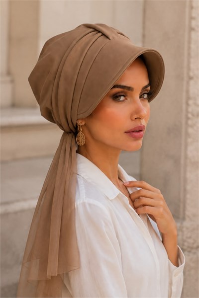 Karamel Fularlı Şapka Bone