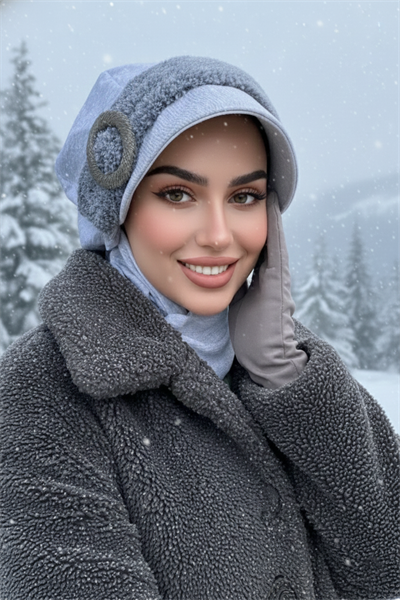 Gri Tokalı Tesettür Şapka