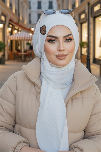 Kırık Beyaz Fitilli Armalı Tesettür Bere