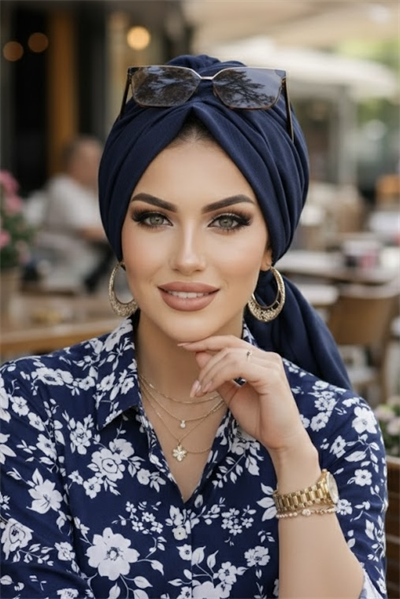 Koyu Lacivert Tokalı Bone