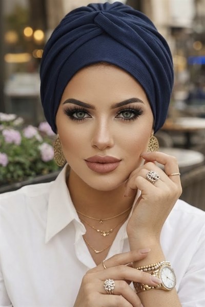 Lacivert Burgu Detaylı Bone