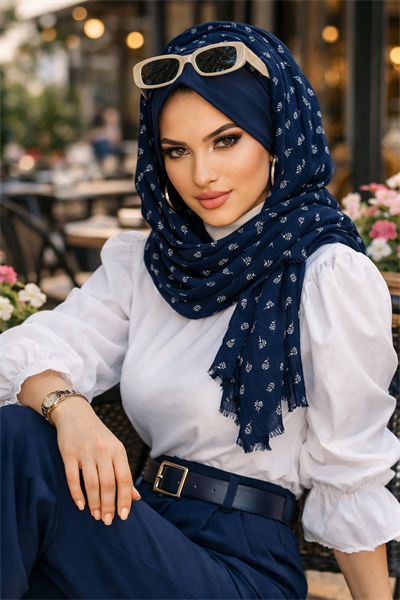 Lacivert Çiçekli Baskılı Şapkalı Şal