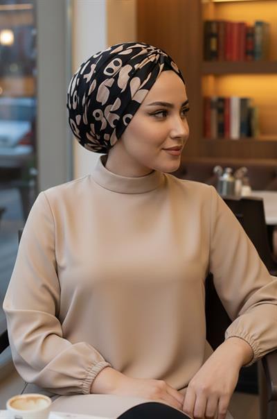 Siyah Bej Desenli Tokalı Bone