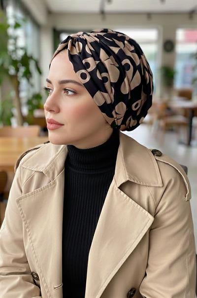 Siyah Bej Desenli Tokalı Bone