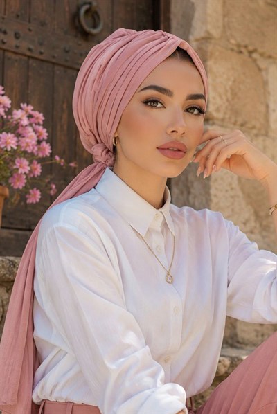 Pudra Piliseli Hazır Başlık & Tokalı Bone