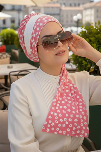 Pudra Taç Desenli Atkılı Bone