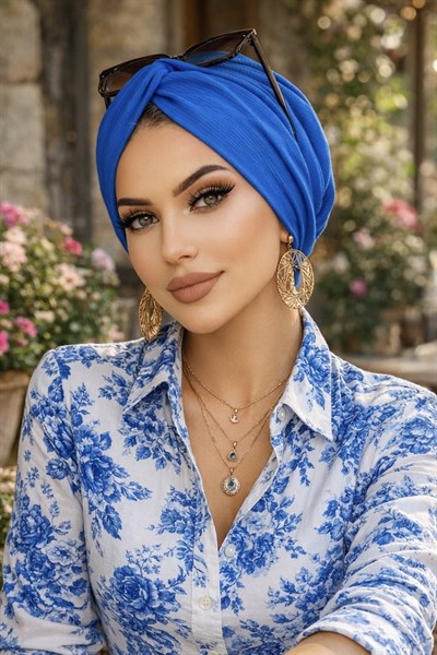 Saks Mavi Hazır Burgu Düğüm Bone