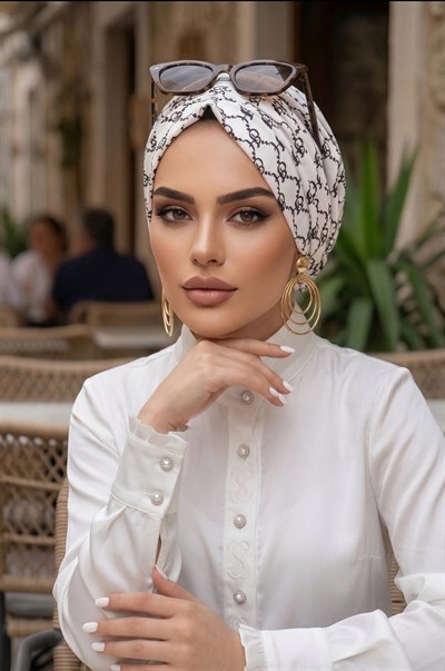 Siyah Beyaz Hat Desen Tokalı Bone