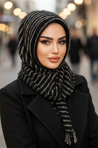 Siyah Beyaz Kapüşonlu Kışlık Çıtçıtlı Şal