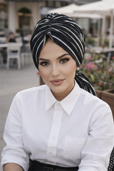 Siyah Çizgili Köpük Tokalı Bone