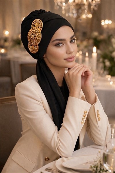Siyah Gold Aksesuarlı Abiye Atkılı Bone