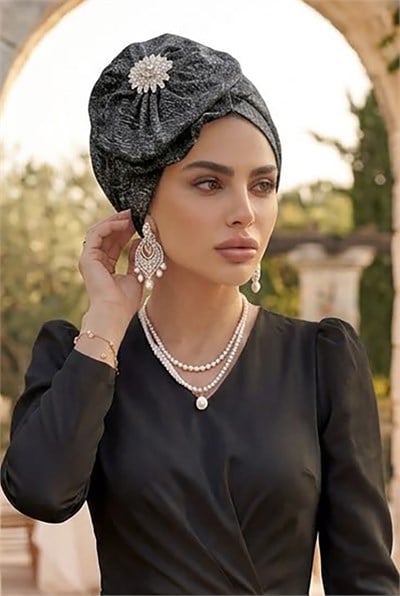 Siyah Gümüş Fransız Model Şapkalı Bone 