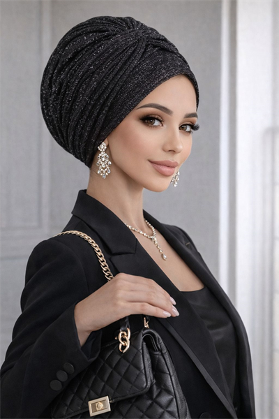 Siyah Işıltılı Burgu Detaylı Bone