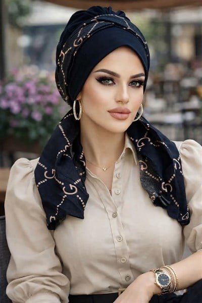 Siyah Marka Desen Fularlı Bone