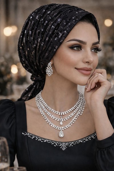 Siyah Payet İşleme Abiye Tokalı Bone