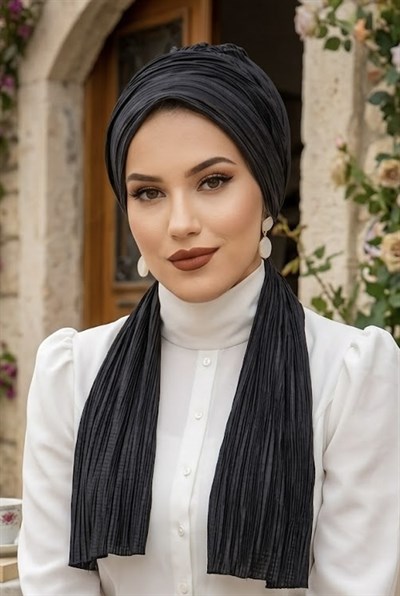 Siyah Piliseli Atkılı Bone